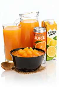 Fresh lemon juice and mango drink in glasses and cans at Utsav Market™.